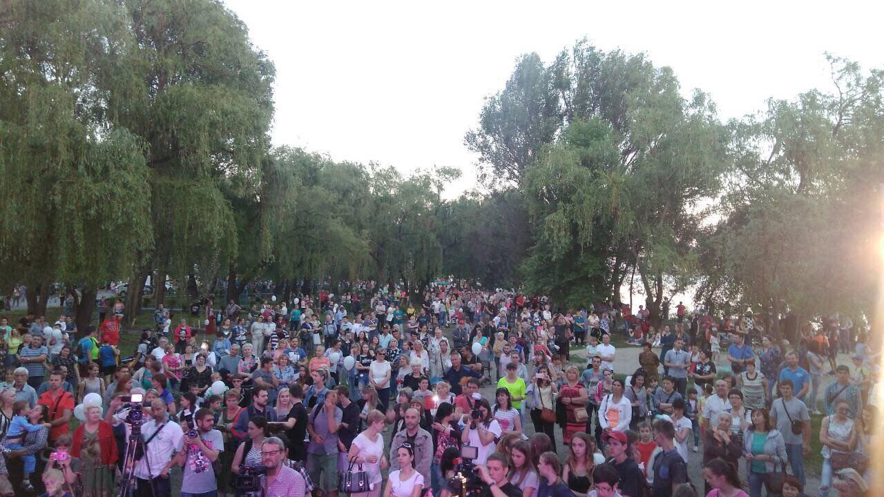 Фейерверк эмоций и заряд оптимизма: как в Днепре отметили День Солнечного 1