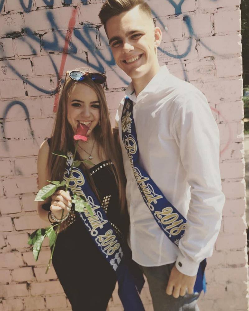 Дарите девушкам розы