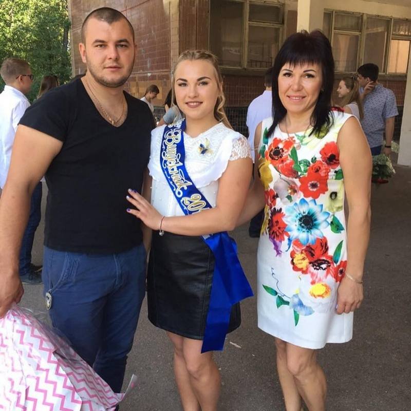 В праздник хочется быть с самыми близкими