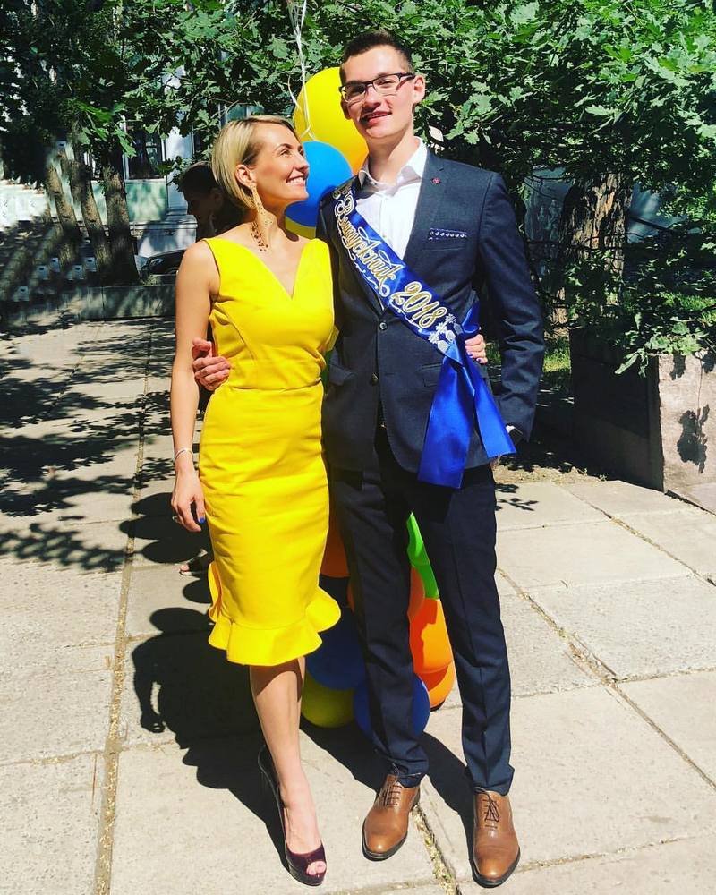 Когда и мама выглядит как выпускница