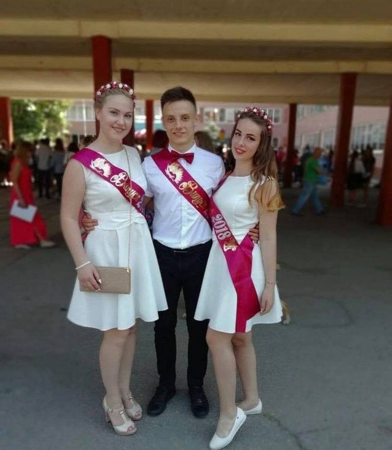 Наряды на Последний звонок, как и на свадьбу, — самые важные в жизни любого человека