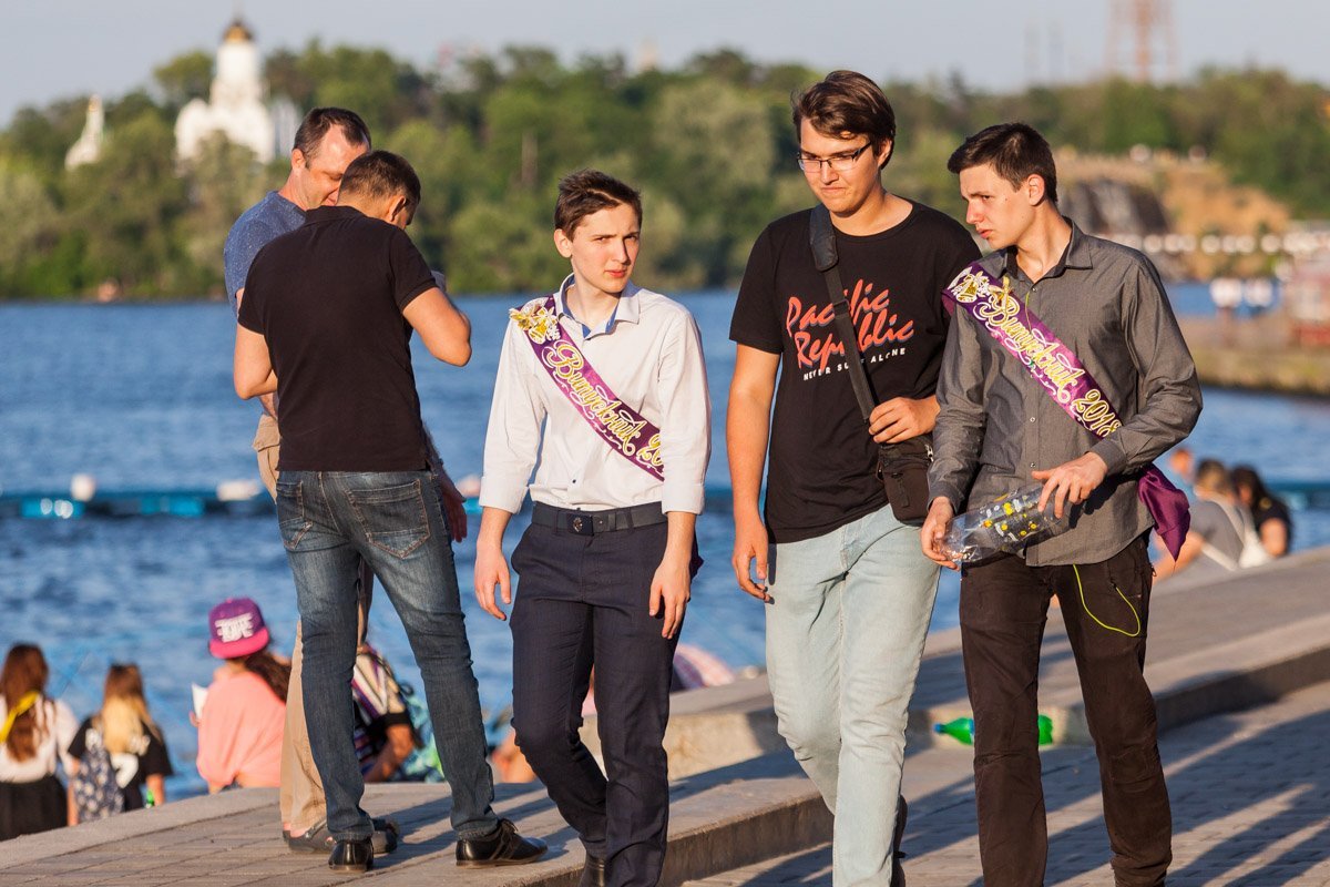 В этот день хочется поделится с друзьями своими переживаниями