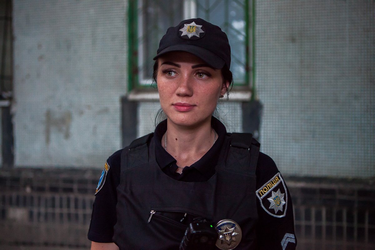 На месте работают сотрудники патрульной полиции