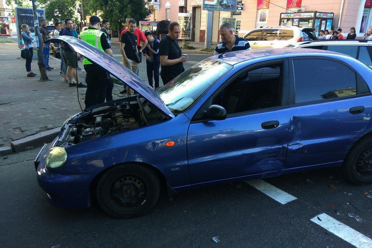 Женщину из Daewoo с травмами разной степени тяжести госпитализировали в 16-ю городскую больницу Женщину из Daewoo с травмами разной степени тяжести госпитализировали в 16-ю городскую больницу