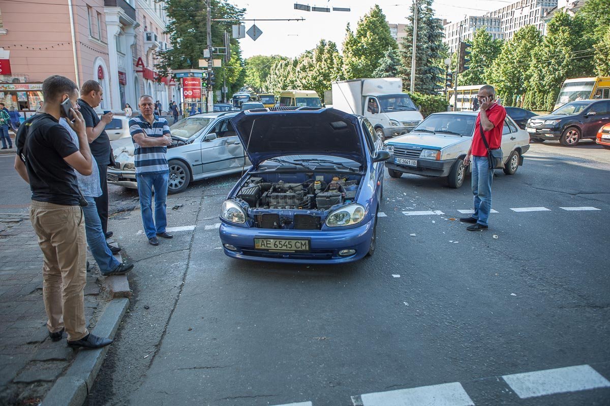 Правоохранители выяснят, по чьей вине произошло ДТП Правоохранители выяснят, по чьей вине произошло ДТП
