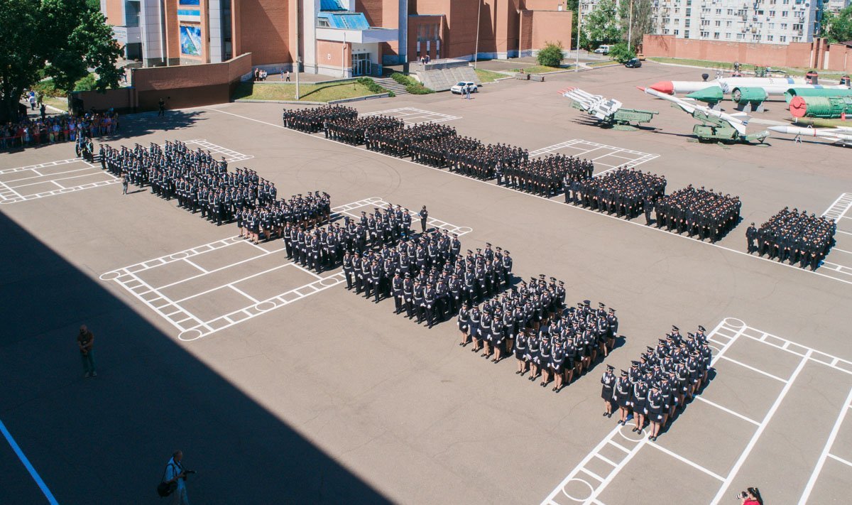 Торжественное построение прошло на территории ДГУВД Торжественное построение прошло на территории ДГУВД