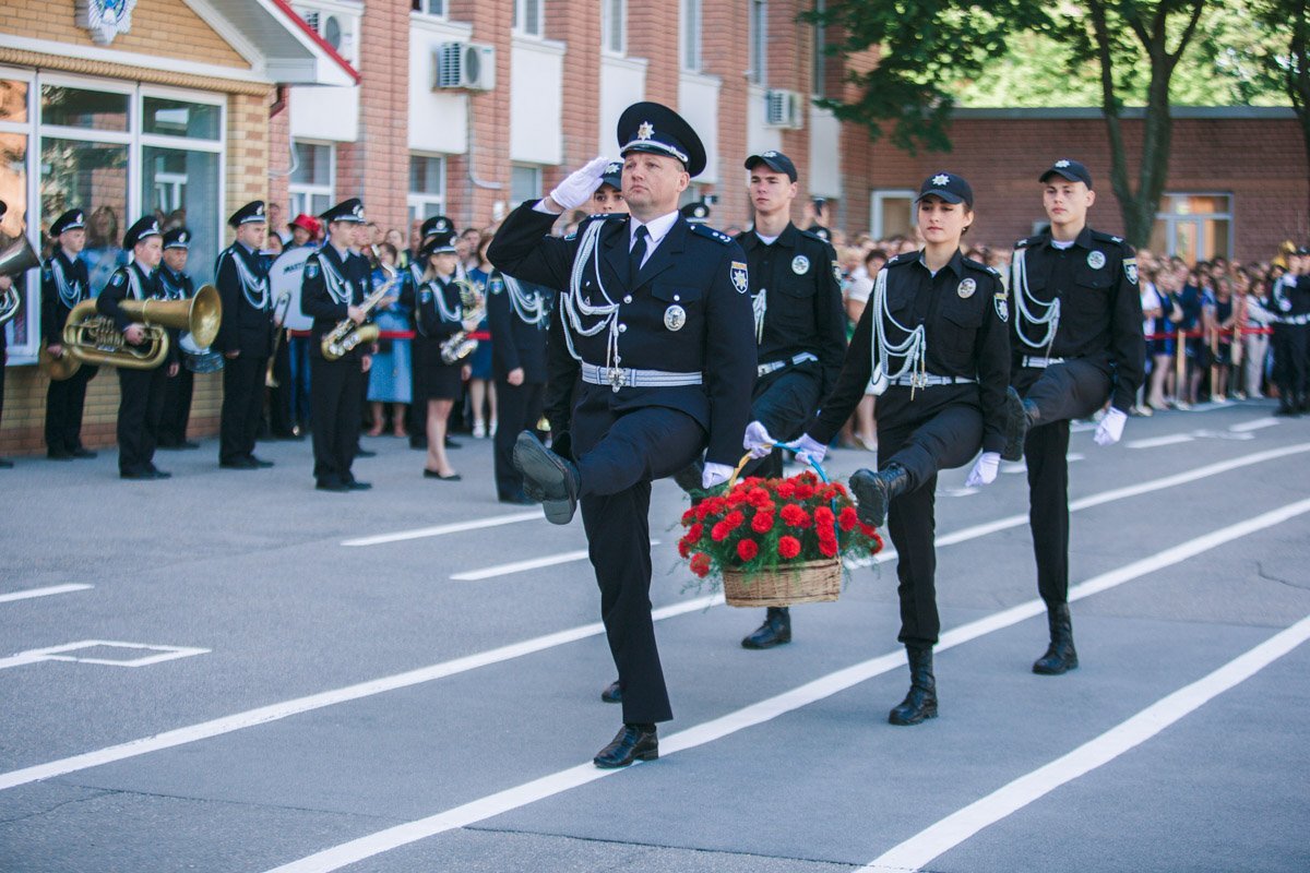 Курсанты почтили память погибших сотрудников полиции Курсанты почтили память погибших сотрудников полиции