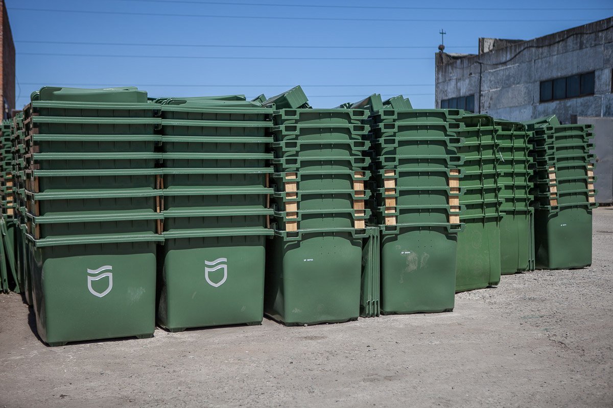На улицах будет в два раза больше баков чем раньше