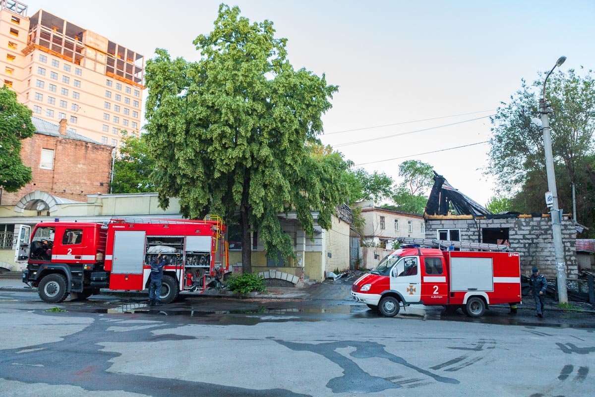 На месте работали сотрудники 2-й пожарной спасательной части