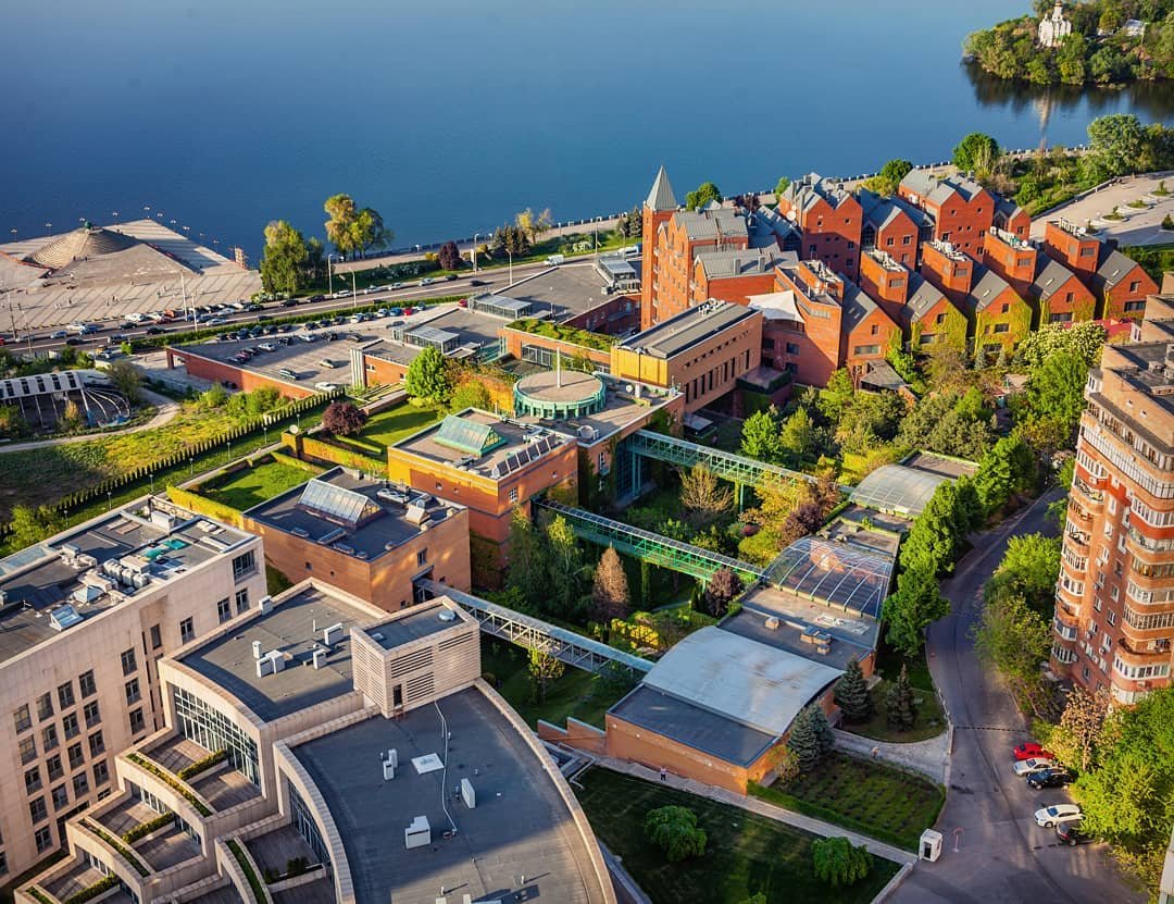То, что скрыто за десятками заборов. Фото: bars_tirano