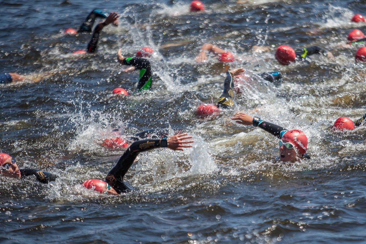 Заплыв, длиной в 750 метров Заплыв, длиной в 750 метров