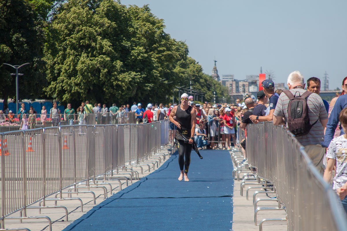 Разделся до того, как сгорела спичка Разделся до того, как сгорела спичка