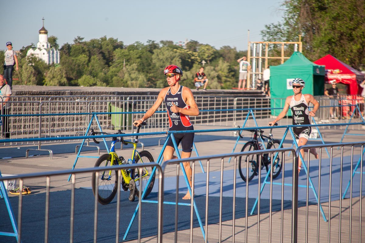 Важно заставить себя идти дальше, несмотря на то, что делать это безумно трудно Важно заставить себя идти дальше, несмотря на то, что делать это безумно трудно