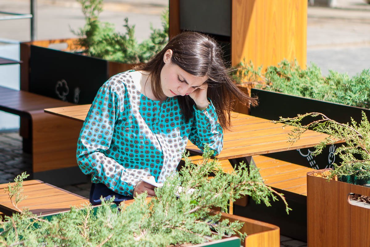 Лето. Жара. Экзамены. Грусть. Лето. Жара. Экзамены. Грусть.