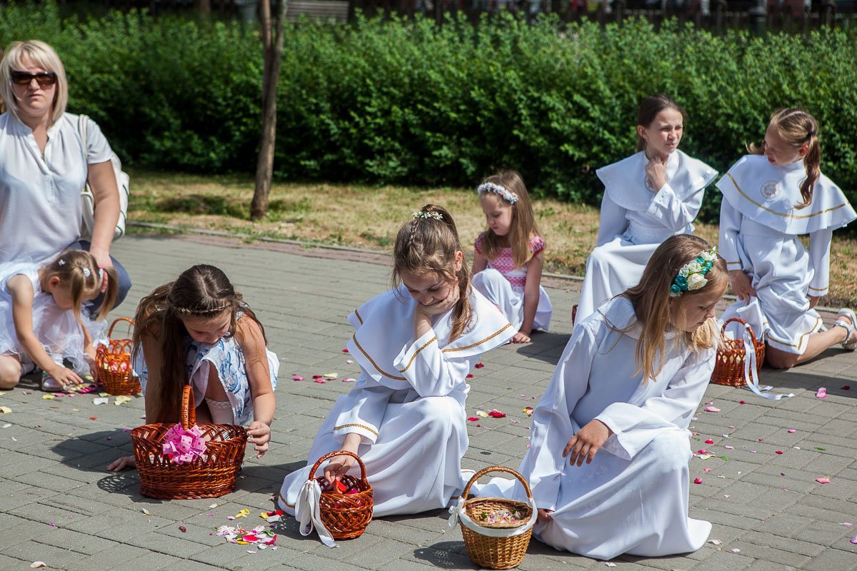 Господибожемой, чем я занимаюсь... Господибожемой, чем я занимаюсь...