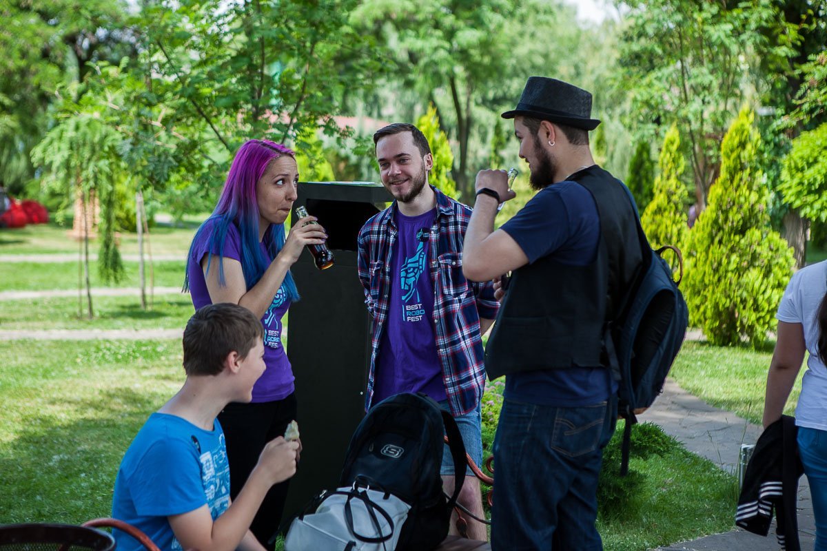 У каждого свои интересы У каждого свои интересы