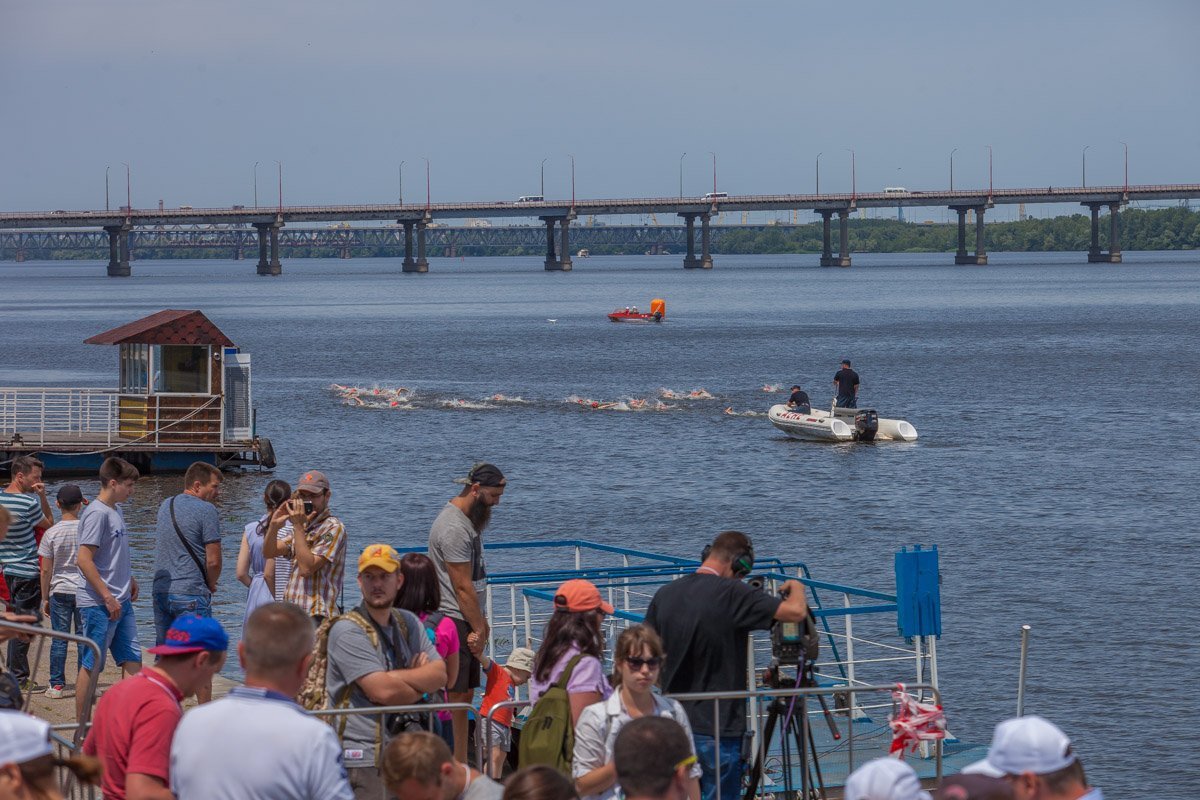 На набережной собрался аншлаг На набережной собрался аншлаг