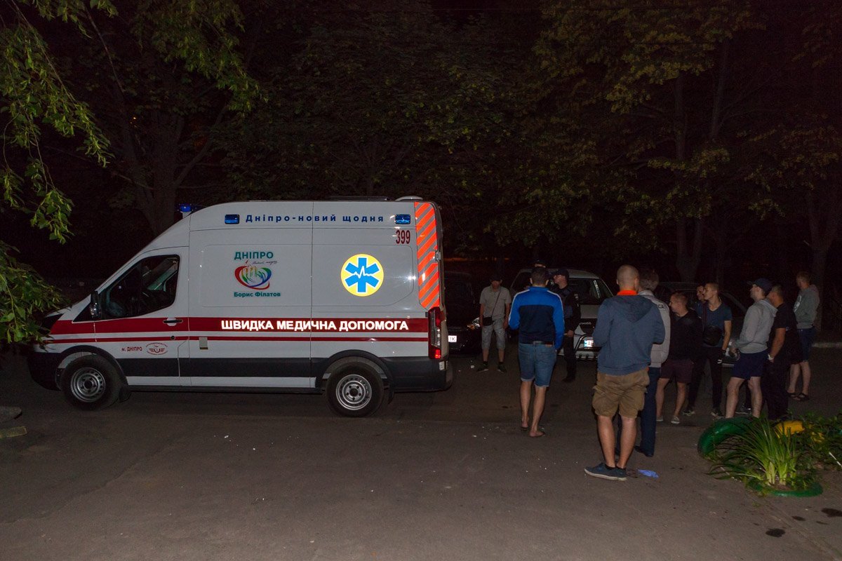 Драка привлекла внимание других жителей района