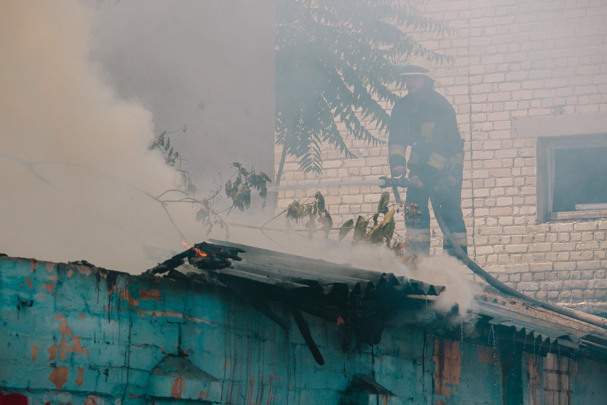 Огонь не успел перекинутся на соседние здания