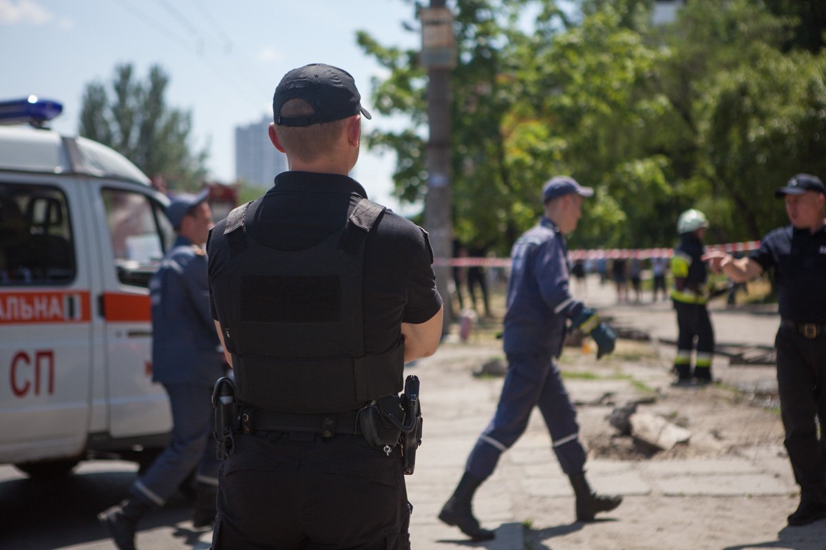 В инциденте пострадали водитель и женщина на остановке, еще одна женщина скончалась В инциденте пострадали водитель и женщина на остановке, еще одна женщина скончалась