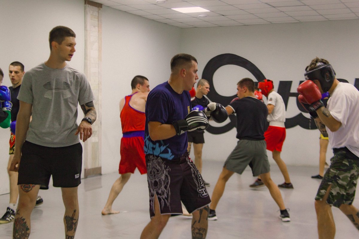 В стенах спорткомплекса все были равны В стенах спорткомплекса все были равны