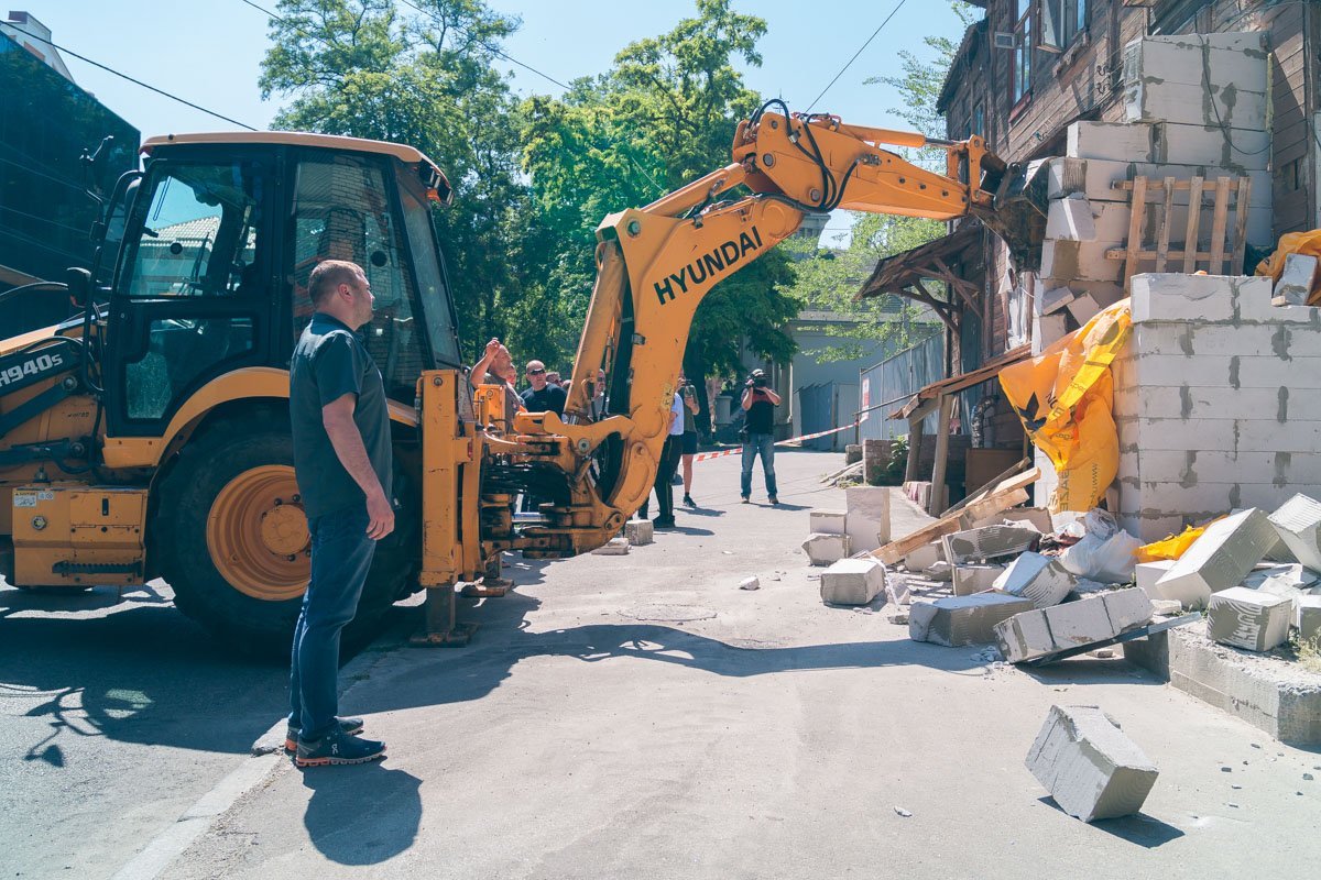 При демонтаже присутствовал Михаил Лысенко При демонтаже присутствовал Михаил Лысенко