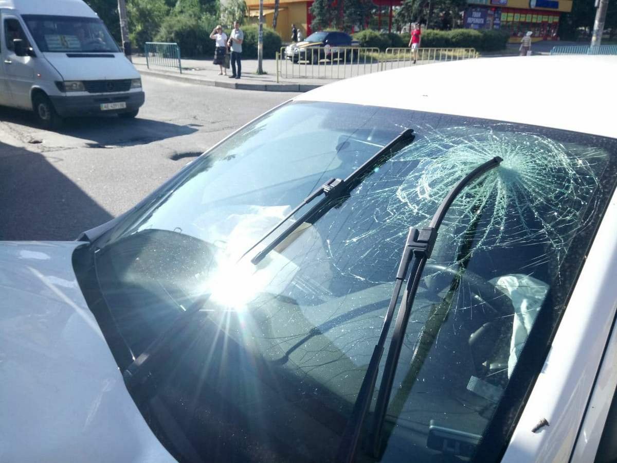 Движение как на проспекте Слобожанском, так и на улице Байкальской затруднено