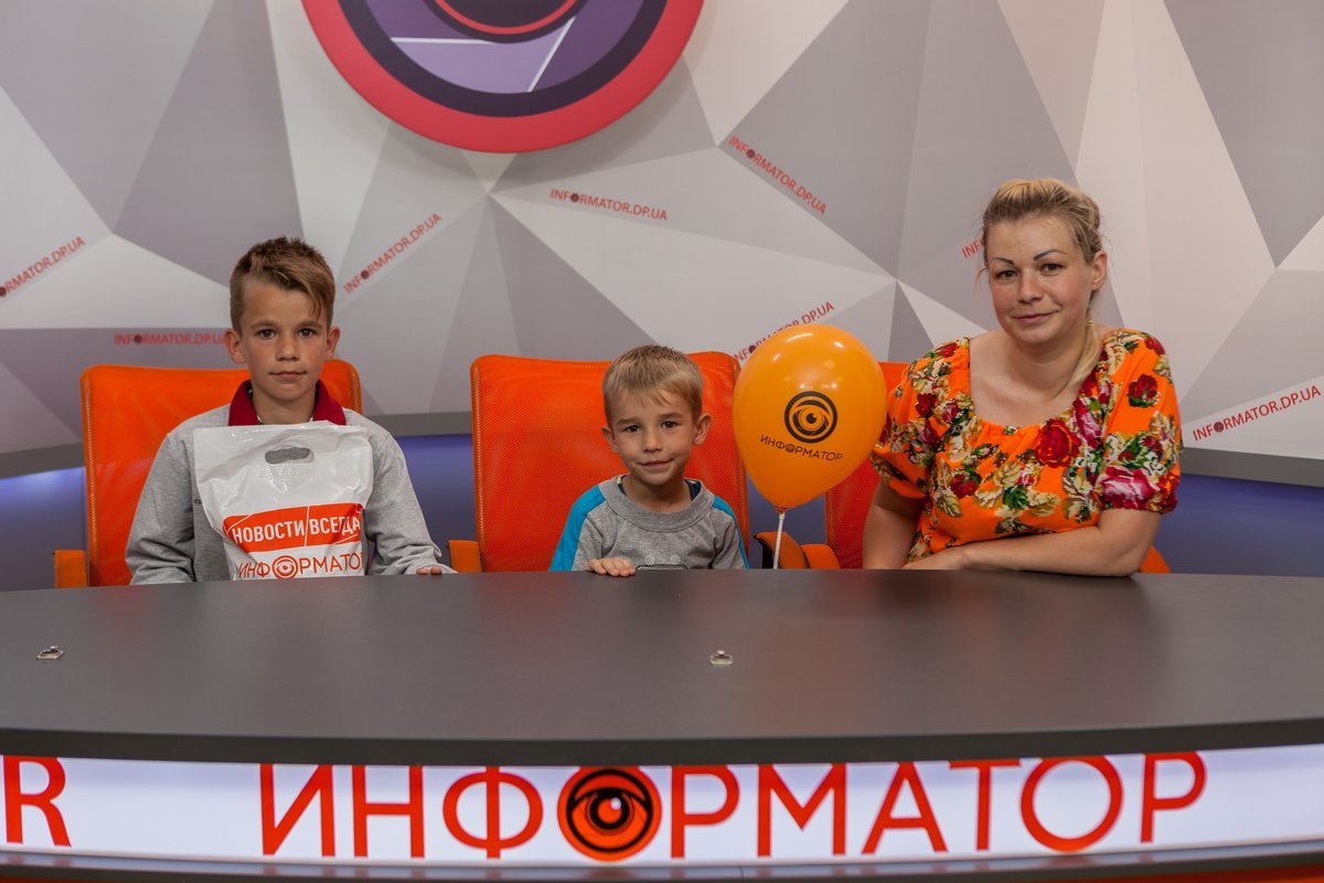 Первые победители уже пришли за своими призами Первые победители уже пришли за своими призами