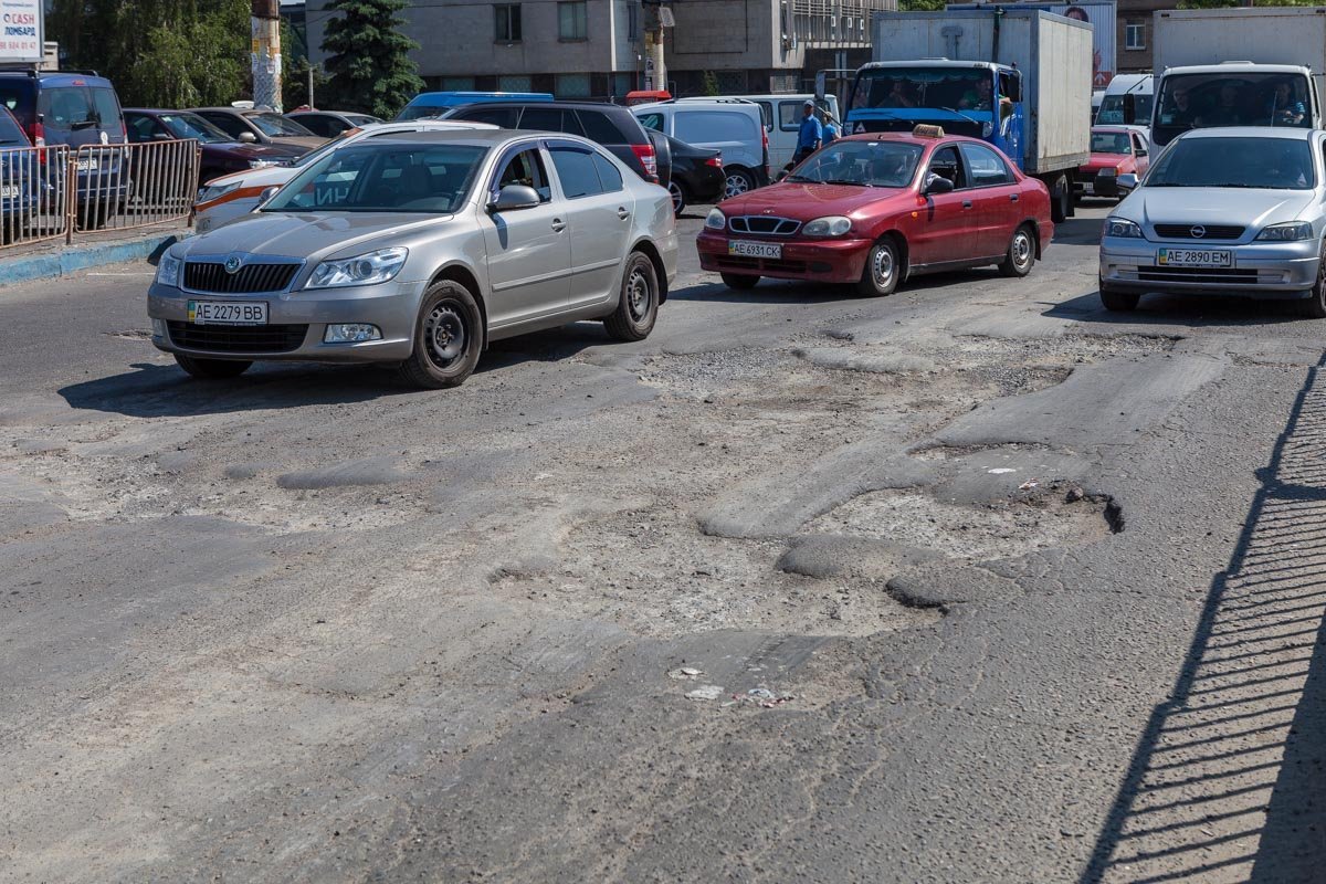 Так сейчас выглядит дорога на улице Курчатова Так сейчас выглядит дорога на улице Курчатова