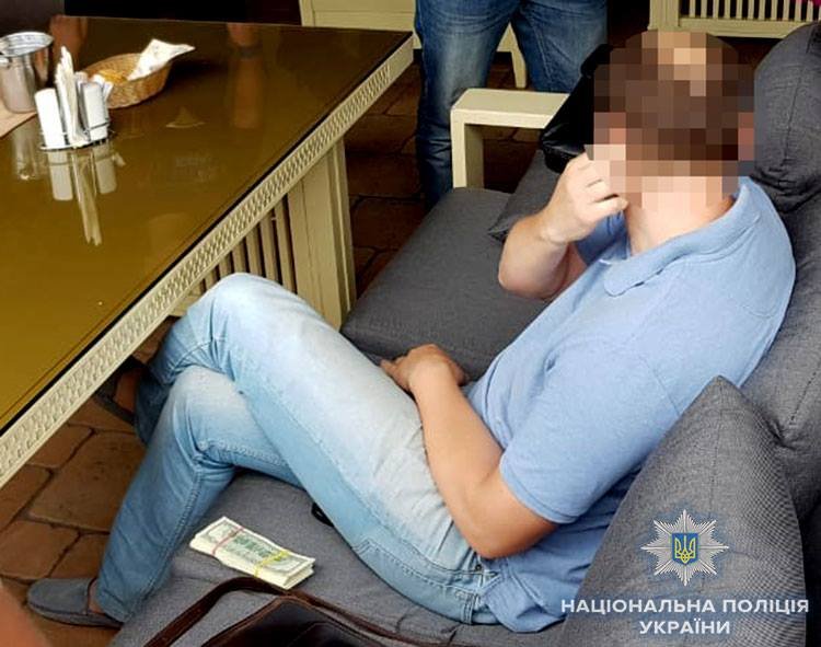 Чиновник помогал решать вопросы на уровне Министерства