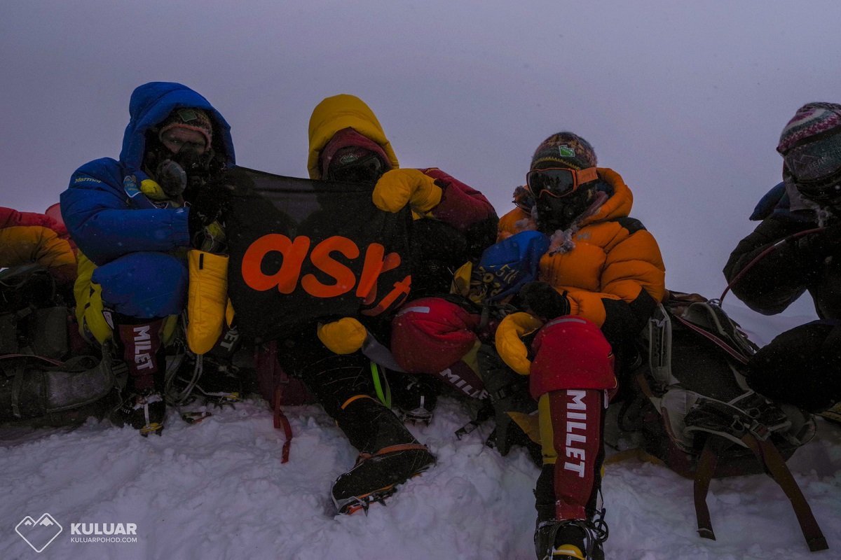 Путешествие в "зону смерти" за 40 тысяч долларов, или как альпинист из Днепра покорял Эверест 14