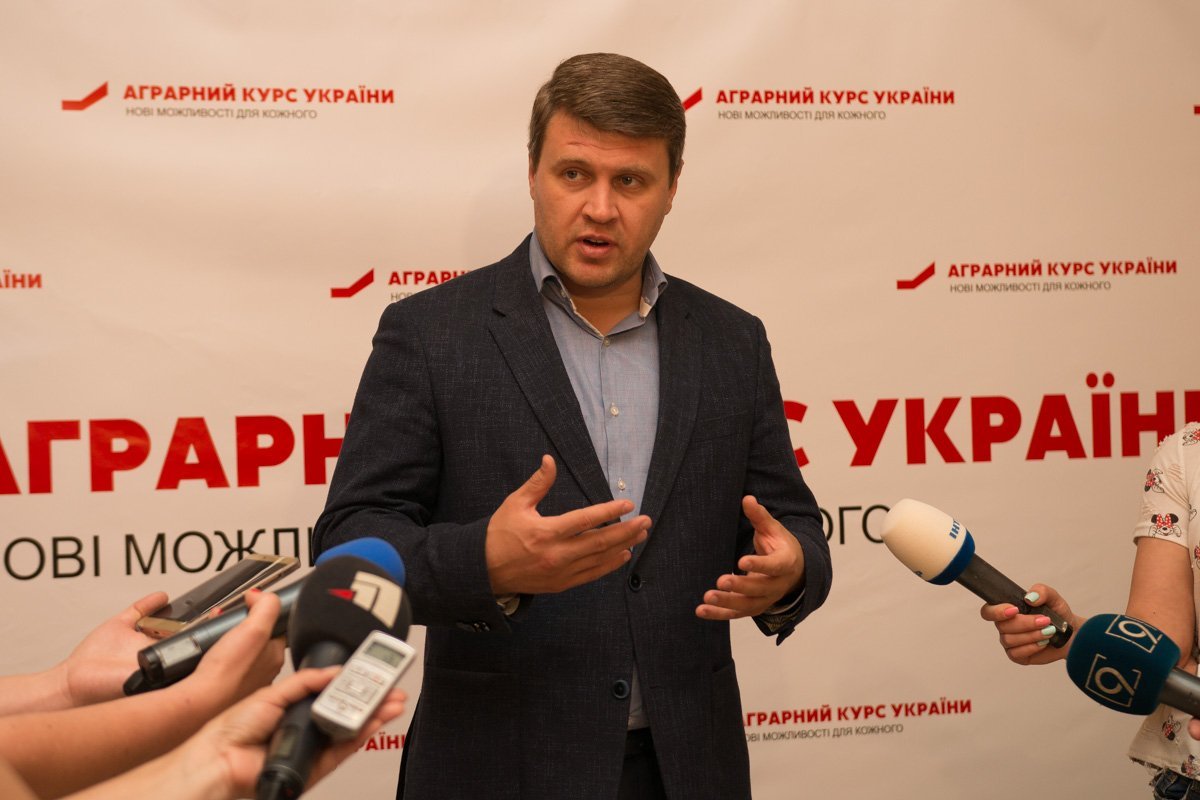 В марте партия «Батькивщина» подписала с аграриями Всеукраинский меморандум «Новый аграрный курс Украины»