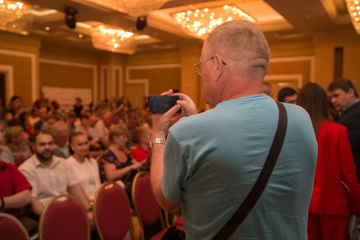 Инициатором проведения панельной дискуссии выступил народный депутат от фракции «Батькивщина»