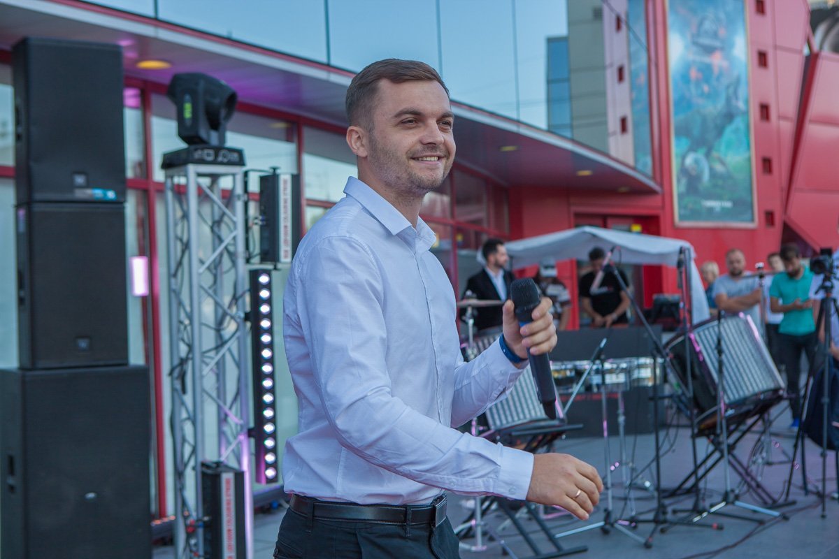 Музыканты ослепляли своими улыбками