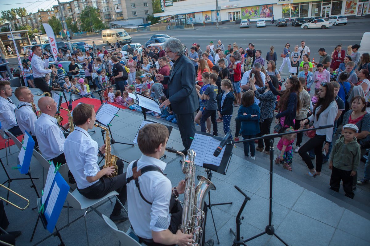 Людей на мероприятии было много