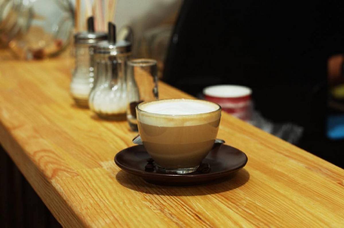 Lori может предложить своим посетителям как традиционные кофейные напитки, так и более интересные миксы Lori может предложить своим посетителям как традиционные кофейные напитки, так и более интересные миксы