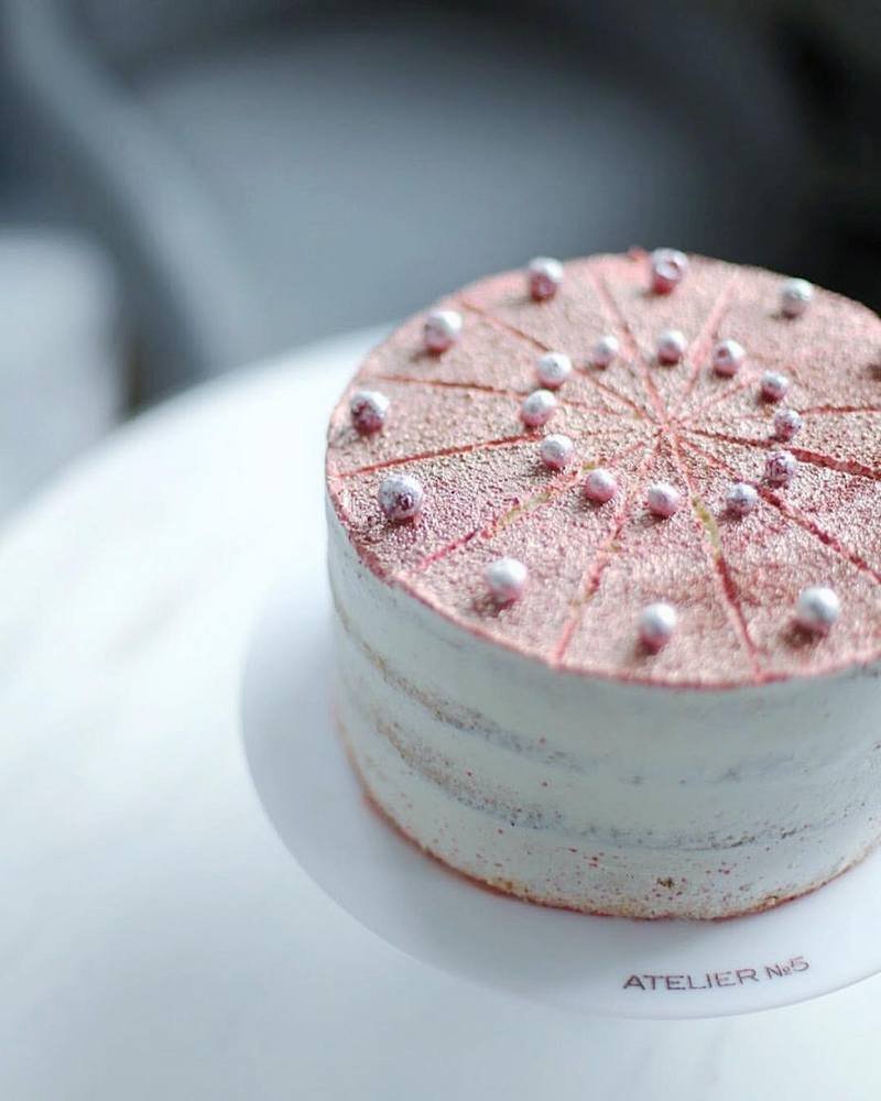 Торты здесь больше похожи на произведения искусства Торты здесь больше похожи на произведения искусства