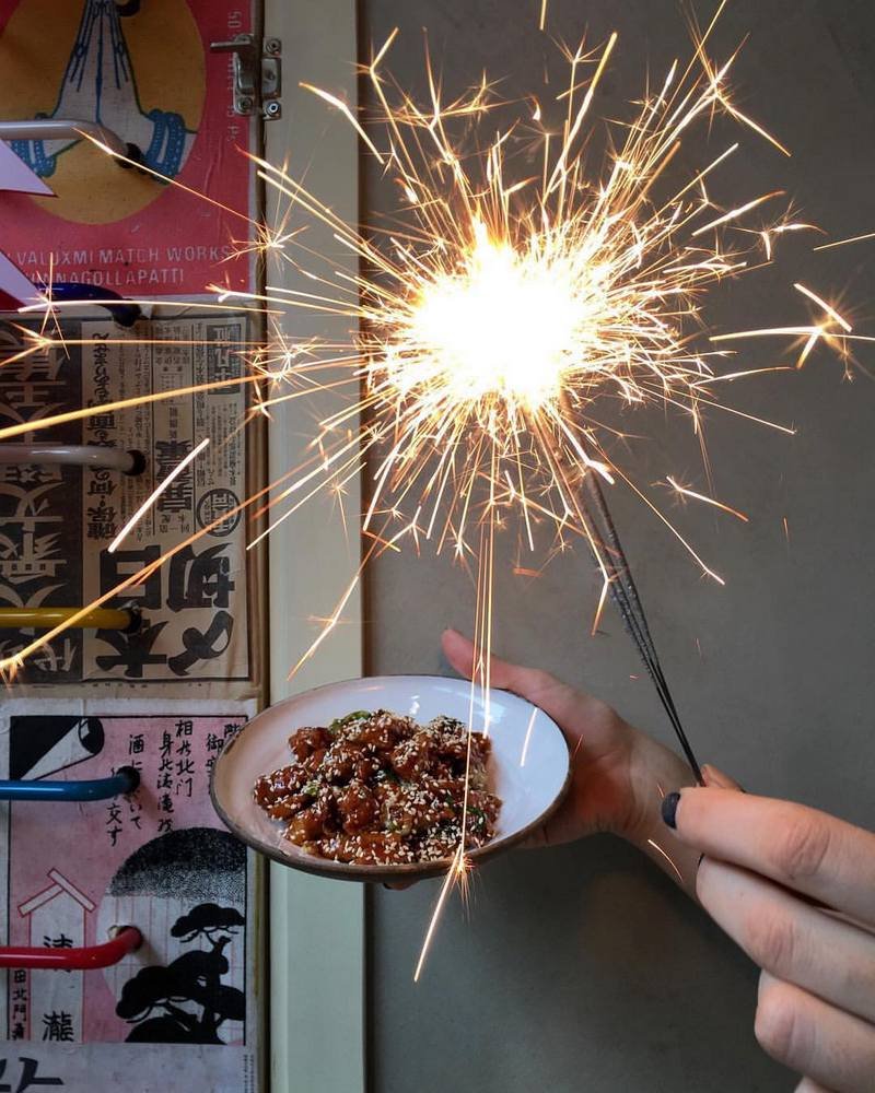 Почувствуй себя на азиатской вечеринке Почувствуй себя на азиатской вечеринке