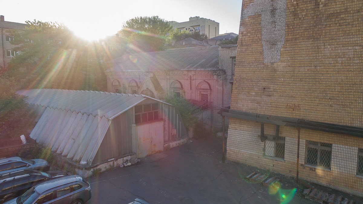 В советское время храм был закрыт, также исчезла и сама площадь Абрамовича, на которой он находился. Сейчас на ее территории находится комплекс зданий Приднепровской государственной академии