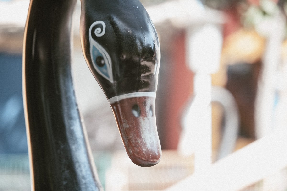 Стук донесся, стук нежданный в двери дома моего: "Это путник постучался в двери дома моего, Только путник — больше ничего" (с) По Стук донесся, стук нежданный в двери дома моего: "Это путник постучался в двери дома моего, Только путник — больше ничего" (с) По