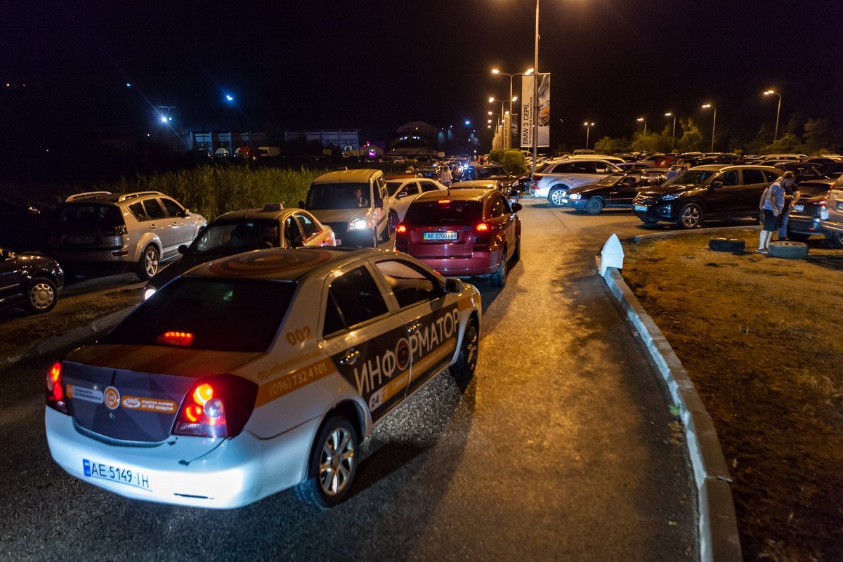 Концерт MONATIK вызвал настоящий коллапс возле Лавины