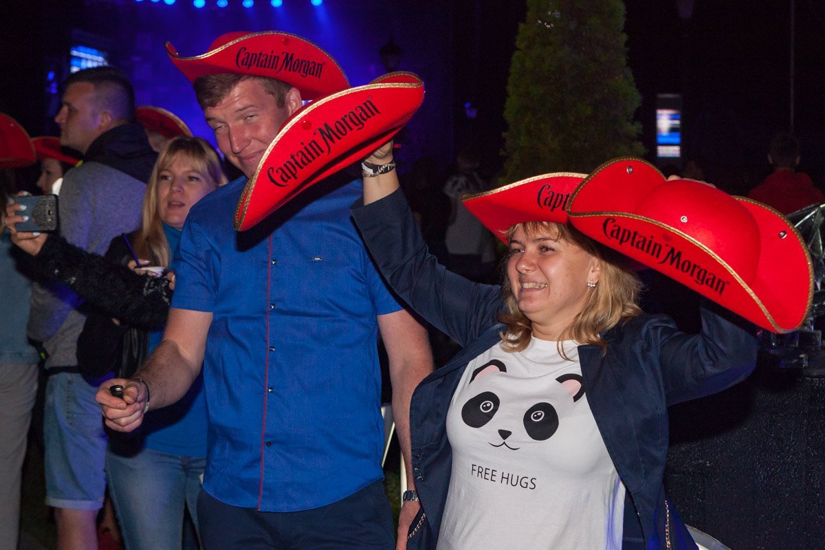 Концерт MONATIK в Днепре: ищите себя на фото 3