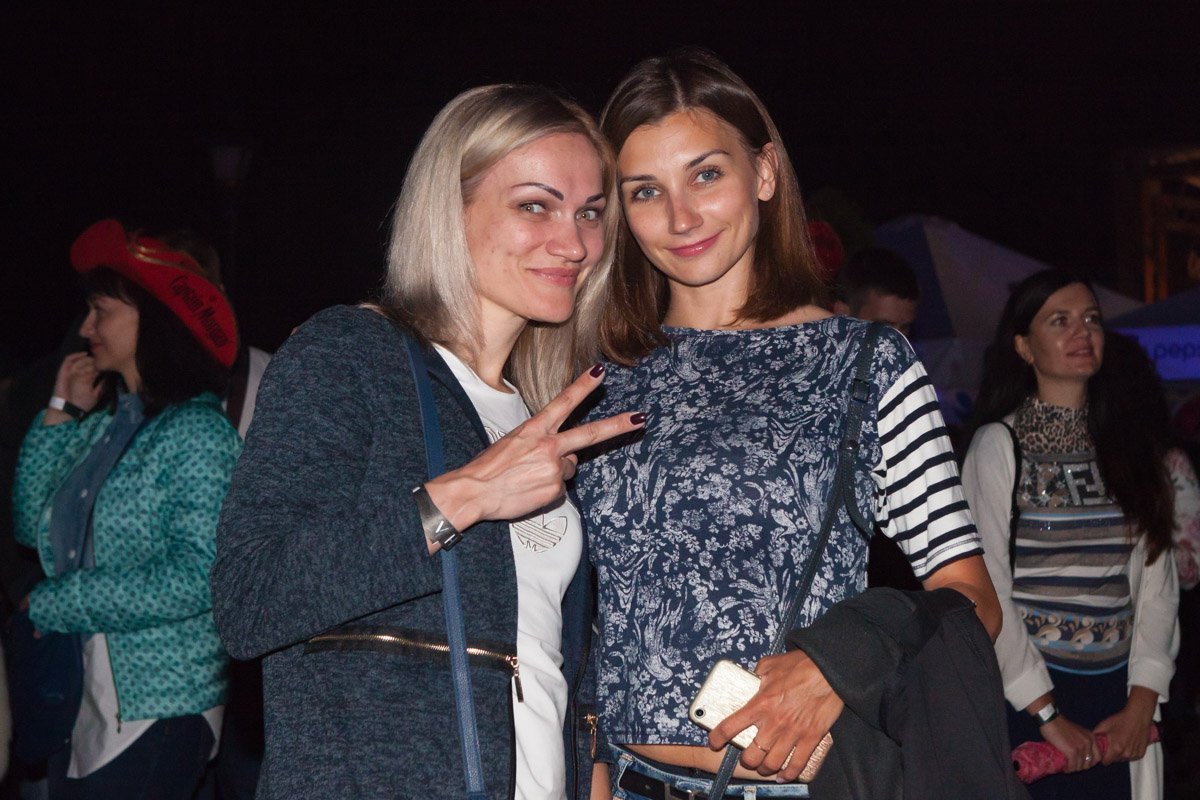 Концерт MONATIK в Днепре: ищите себя на фото 5