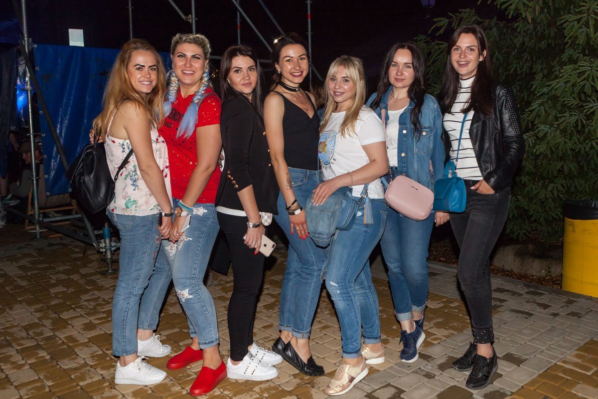 Концерт MONATIK в Днепре: ищите себя на фото 6