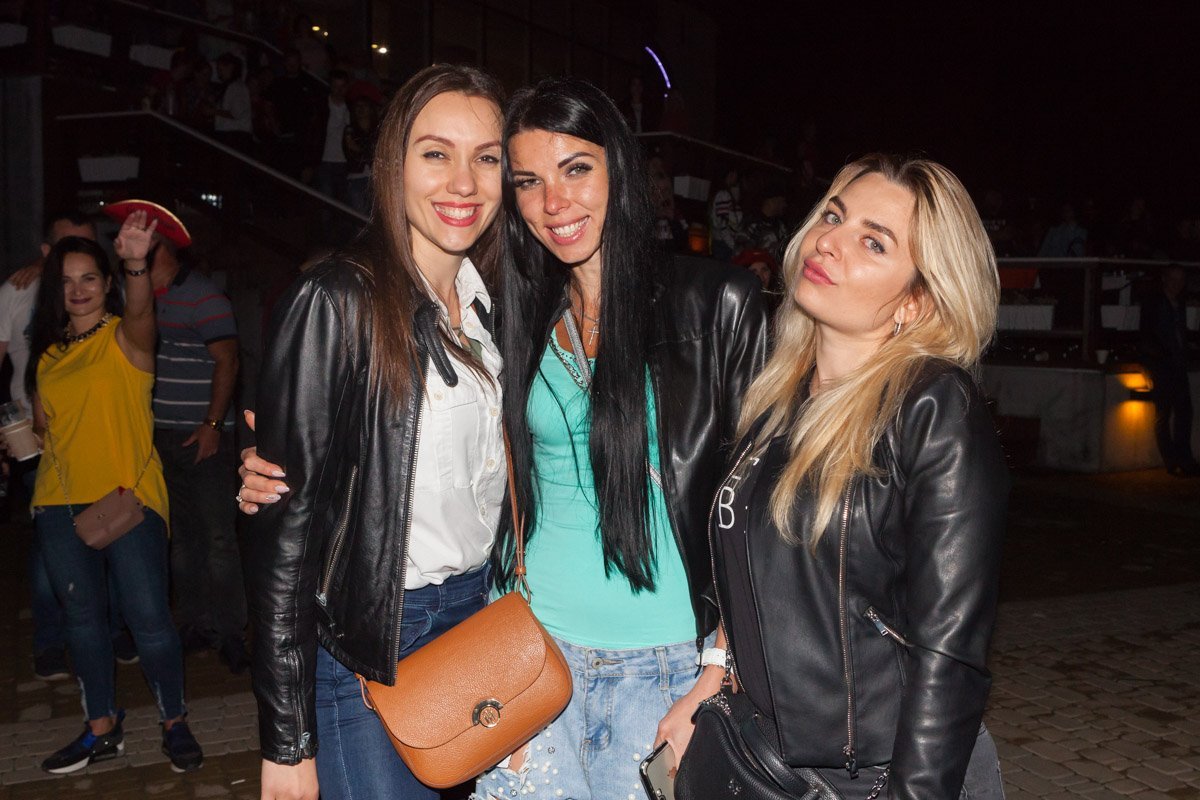 Концерт MONATIK в Днепре: ищите себя на фото 16