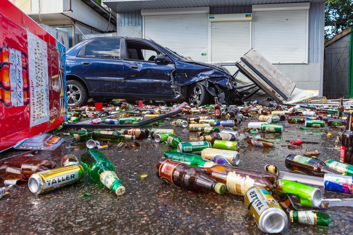 Водитель Lanos, предположительно, был в нетрезвом состоянии Водитель Lanos, предположительно, был в нетрезвом состоянии