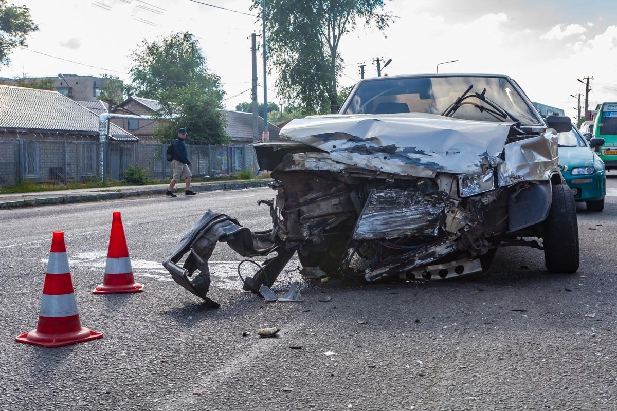Водитель Lada пострадал Водитель Lada пострадал