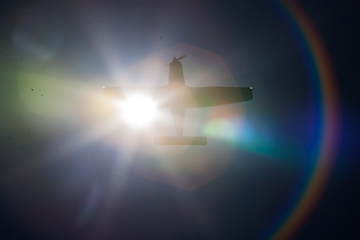  Гонка прошла на аэродроме «Каменка», поэтому пилоты как авто, так и самолетов поражали виражами буквально со всех сторон