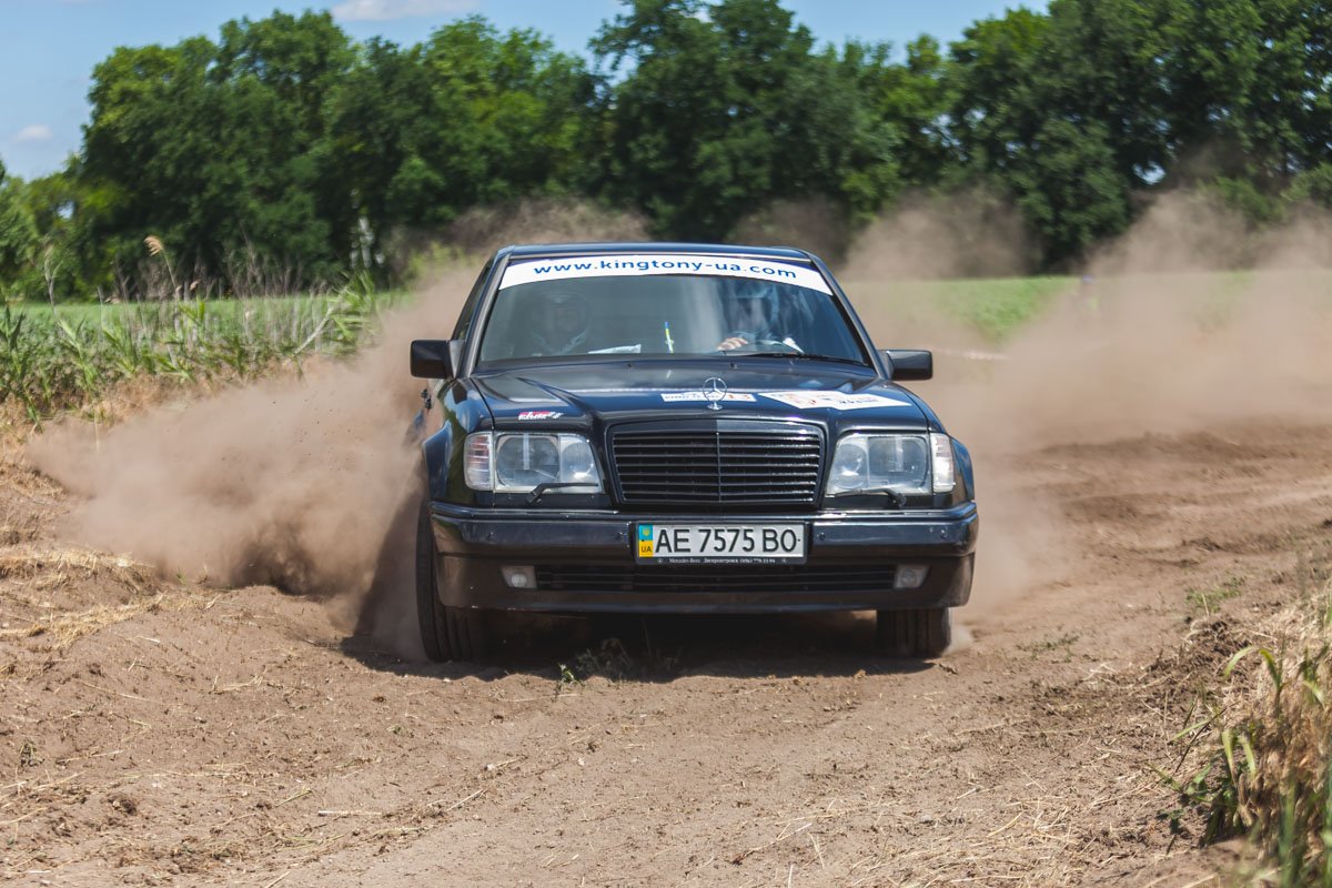 Если ты думаешь, что это слишком опасно - иди домой и стриги лужайку