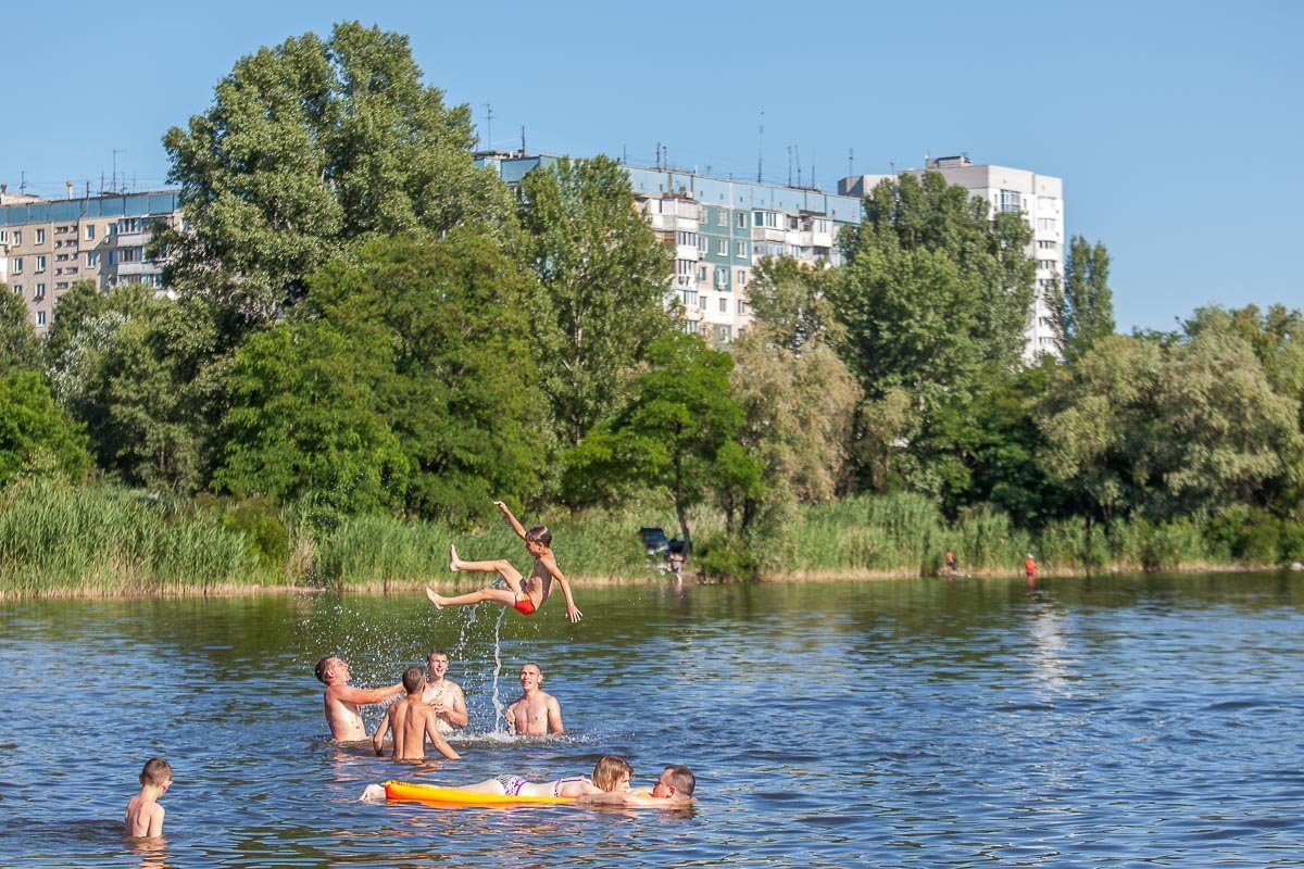А ты уже прыгал "бомбочкой" ? 